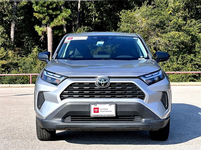 2023 Toyota RAV4 LE photo 2