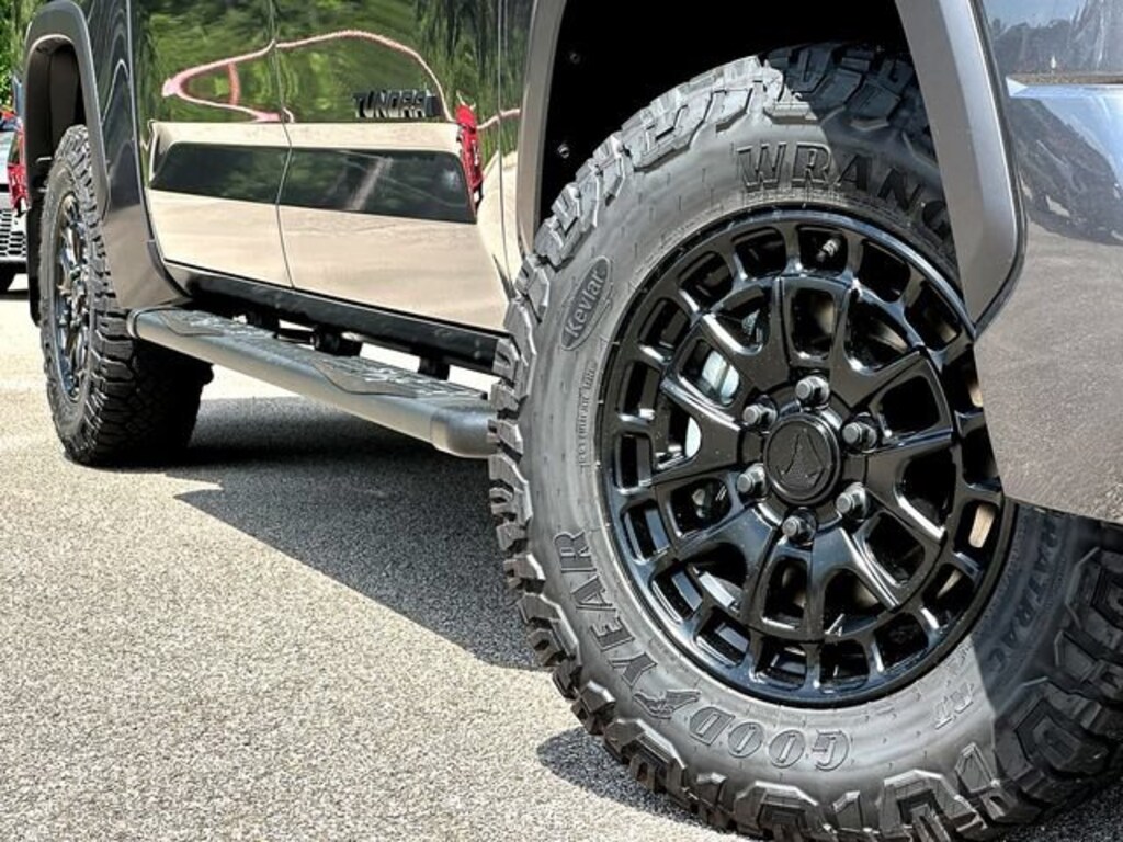 New 2026 Toyota Tundra SR5 SR5 CREWMAX 5.5