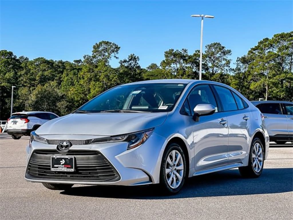 Used 2024 Toyota Corolla LE Sedan