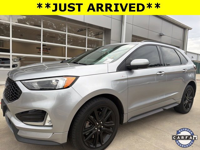 2022 Ford Edge ST Line's photo