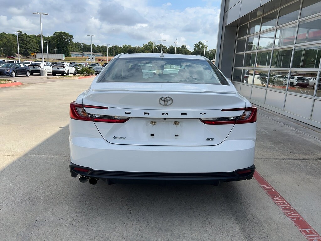 Used 2025 Toyota Camry SE Sedan