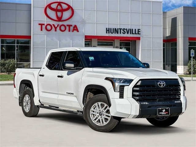 2025 Toyota Tundra SR5's photo