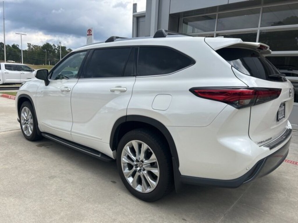 Used 2021 Toyota Highlander Limited SUV