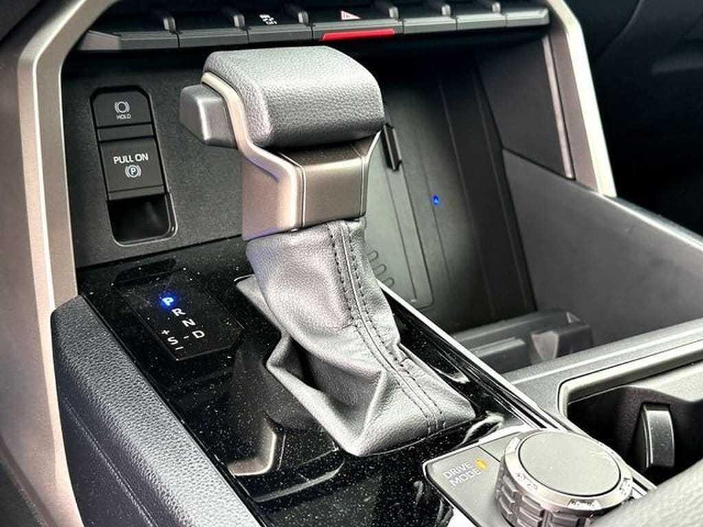 2026 Toyota Tundra SR5 - Photo 14