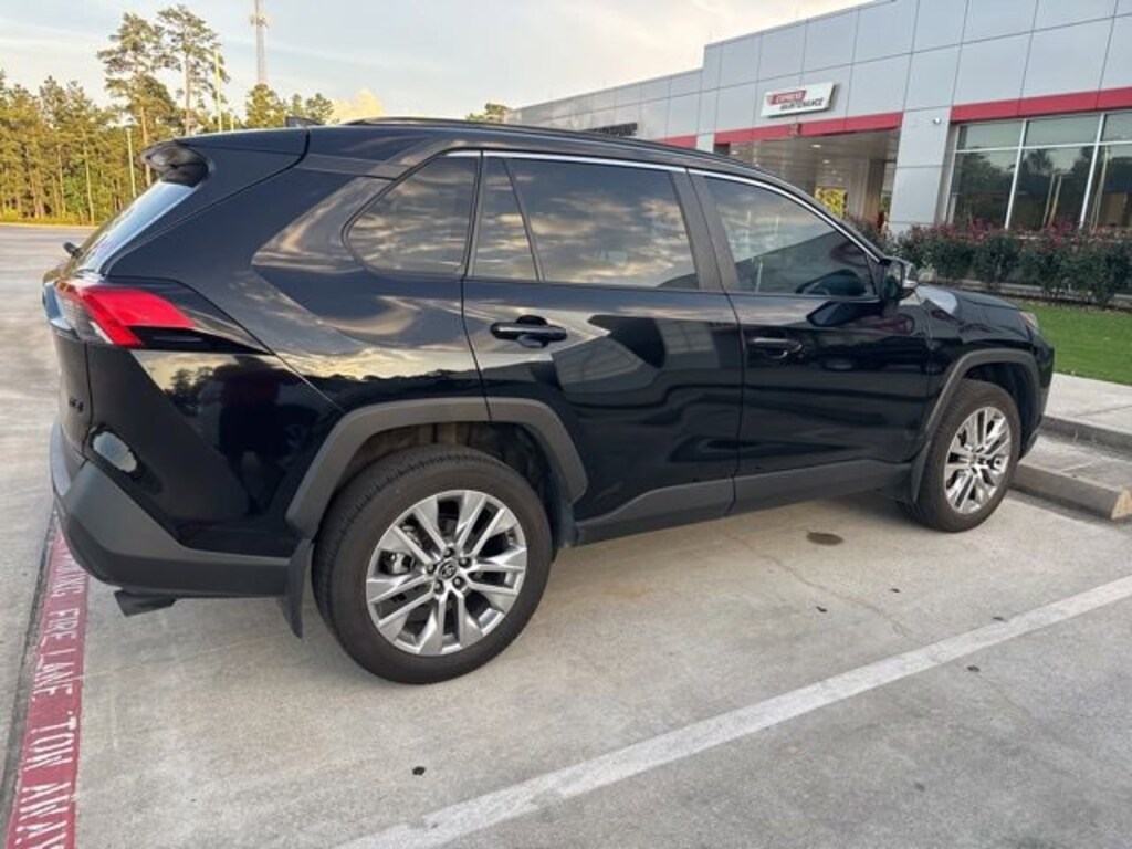 Used 2025 Toyota RAV4 XLE Premium SUV