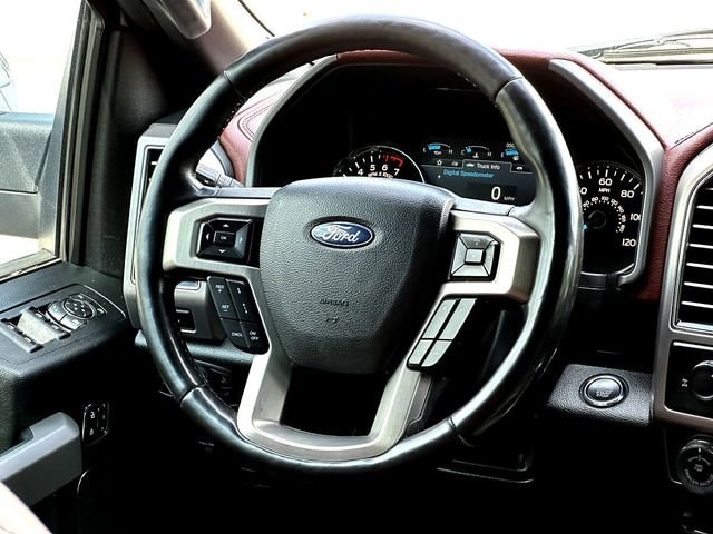 2018 Ford F-150 Platinum - Photo 32