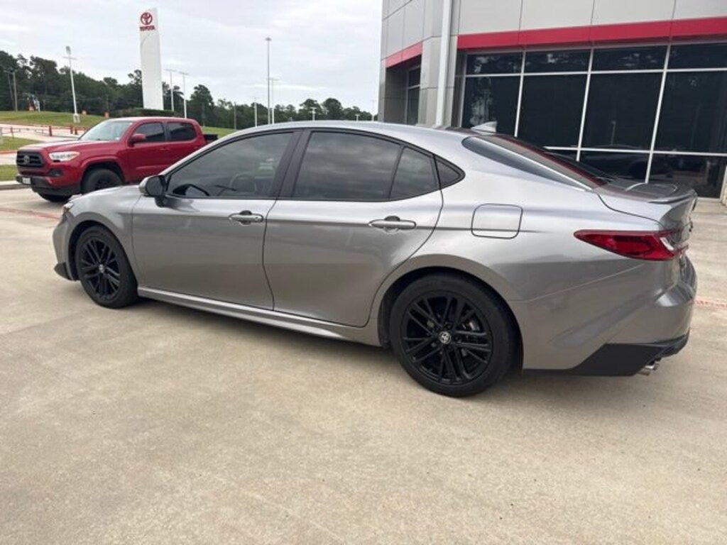Used 2025 Toyota Camry SE Sedan