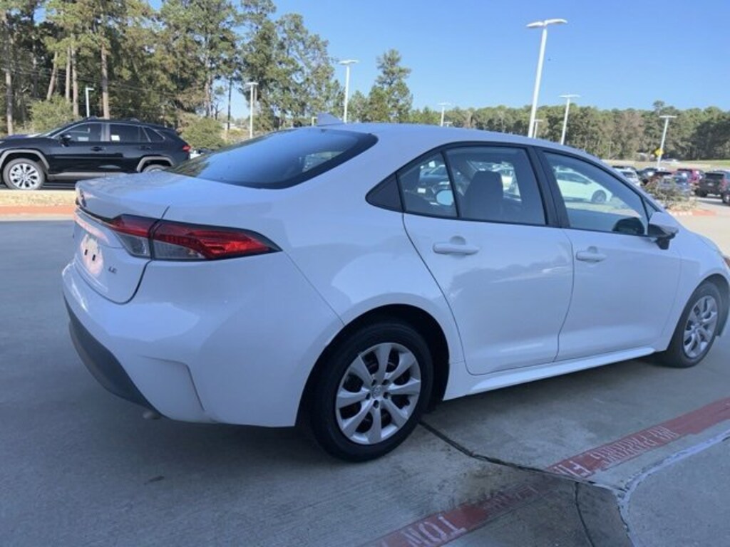 Used 2024 Toyota Corolla LE Sedan