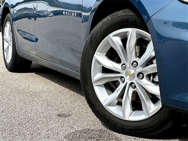 Used 2024 Chevrolet Malibu 1LT with VIN 1G1ZD5ST3RF194574 for sale in Huntsville, TX