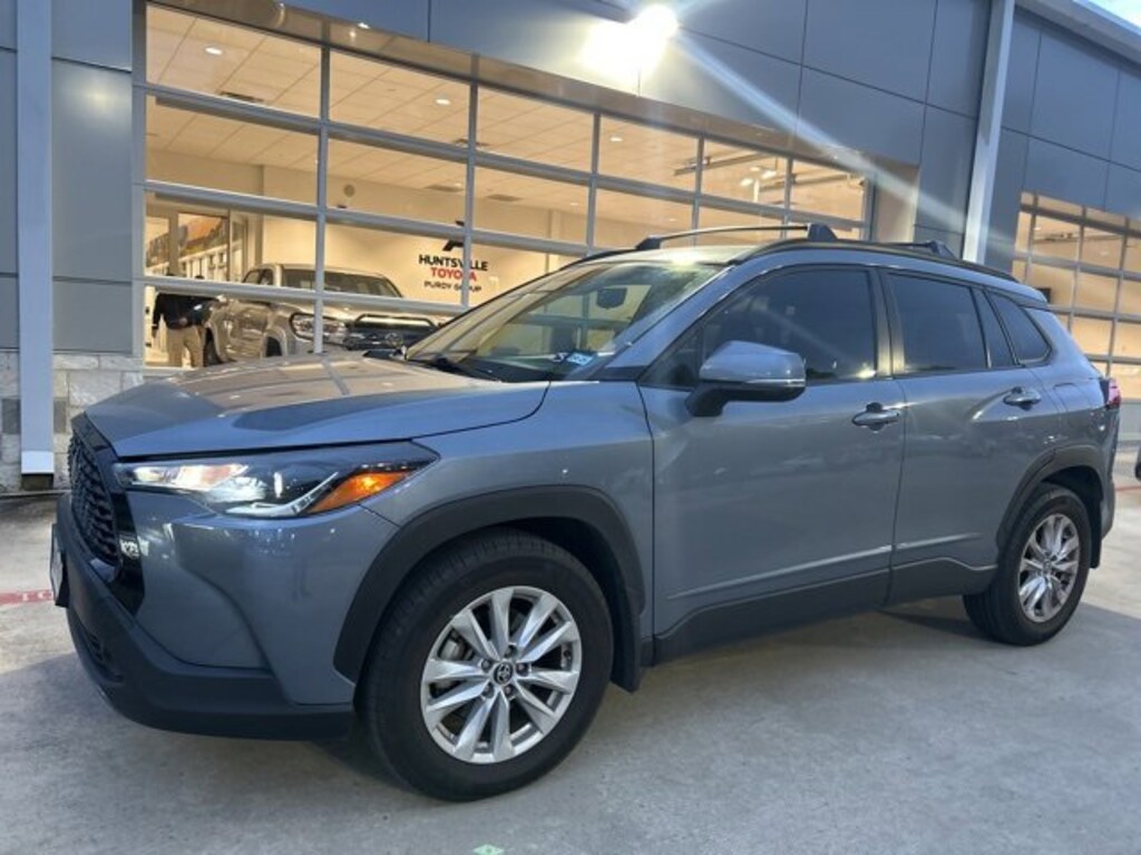 Used 2022 Toyota Corolla Cross LE SUV
