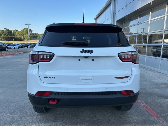 2024 Jeep Compass Trailhawk photo 2