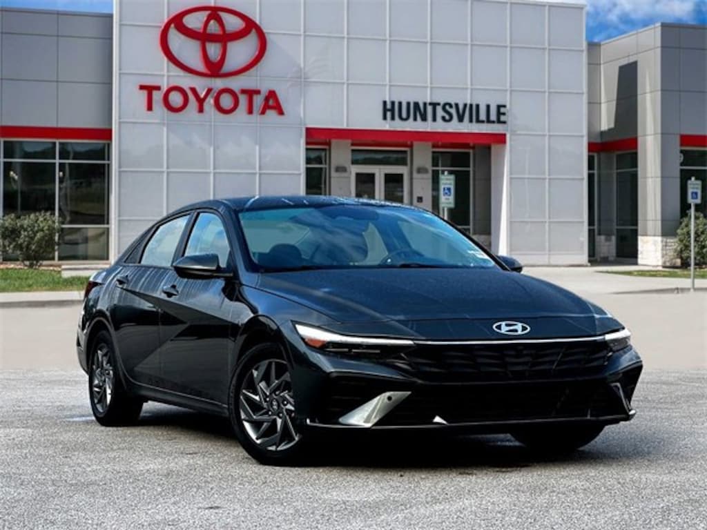 Used 2024 Hyundai Elantra SEL Sedan