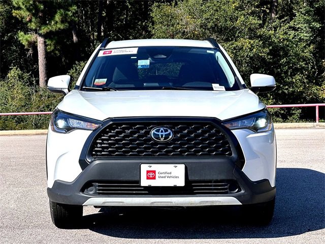 2024 Toyota Corolla Cross LE photo 2