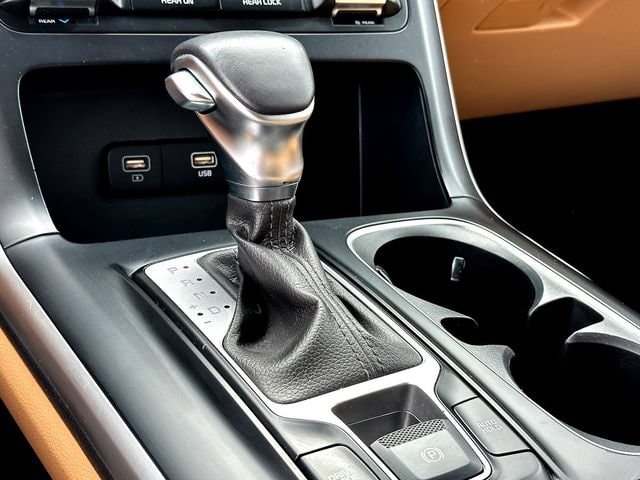 2024 Kia Carnival LX Seat Pkg - Photo 17