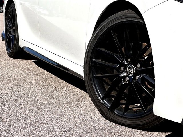2022 Toyota Camry XSE V6 photo 2