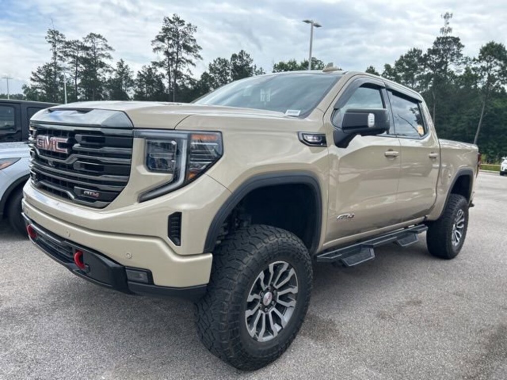 Used 2023 GMC Sierra 1500 AT4 Truck Crew Cab