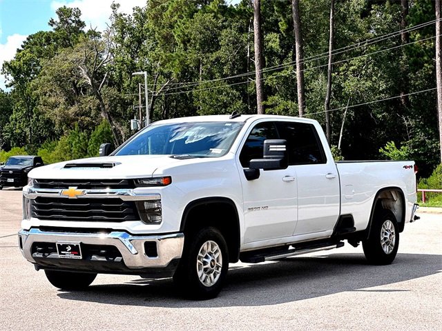 2024 Chevrolet Silverado 2500HD LT photo 4