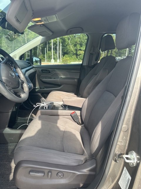 2022 Honda Odyssey EX photo 2