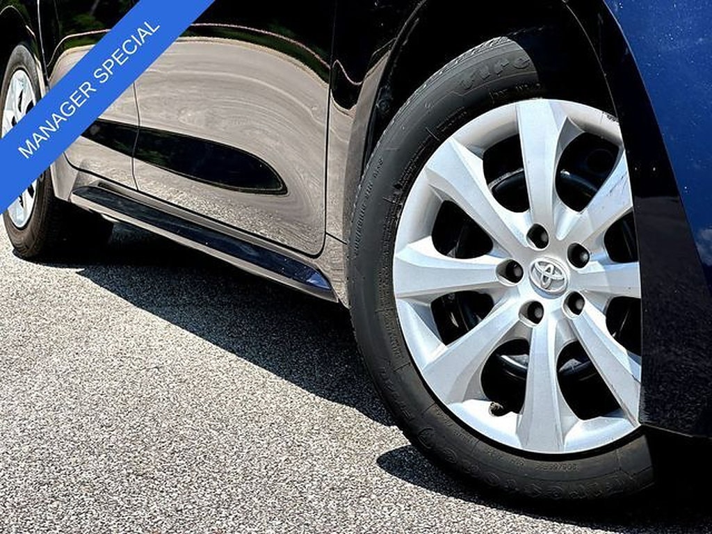 Used 2024 Toyota Corolla LE Sedan