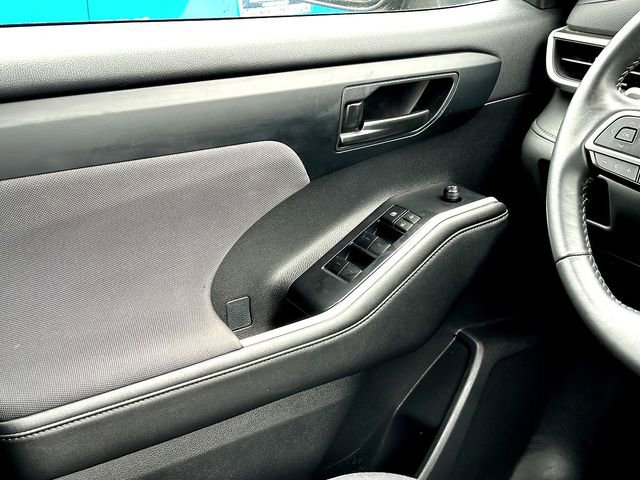 2024 Toyota Highlander LE - Photo 27