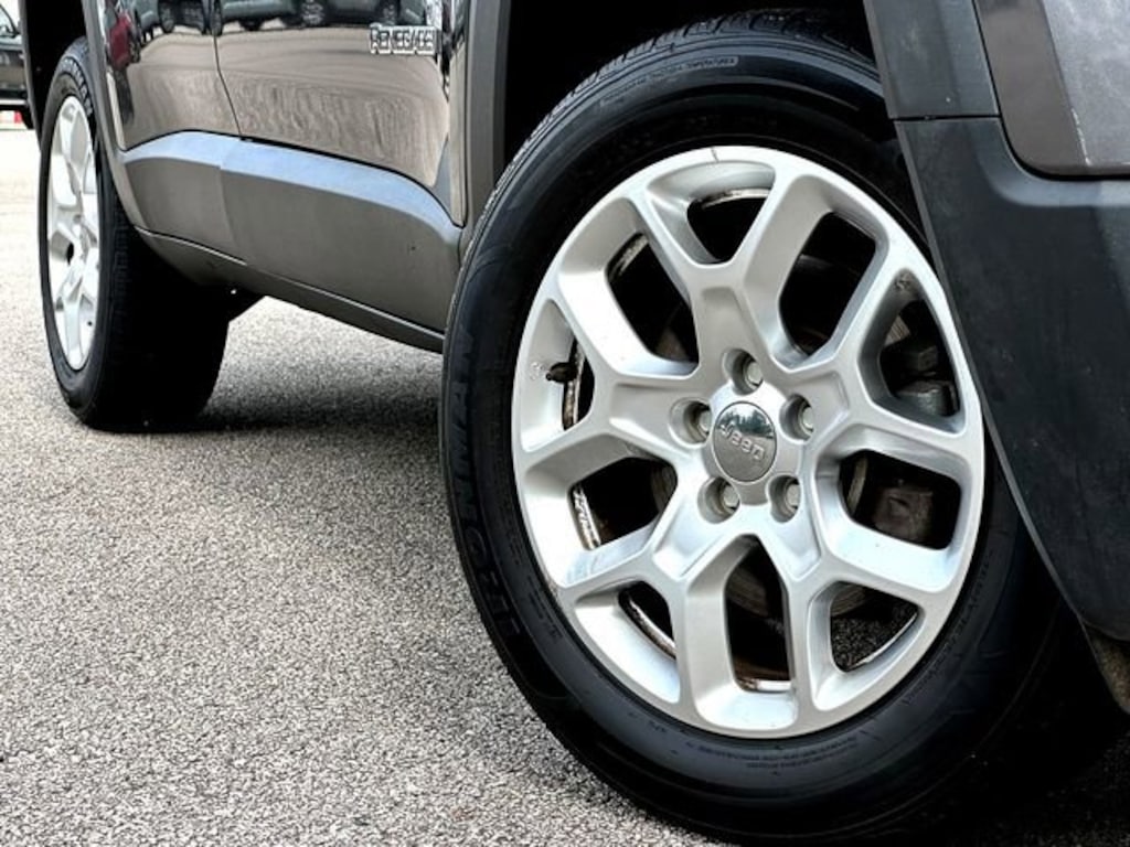 Used 2016 Jeep Renegade Latitude 4x4 SUV