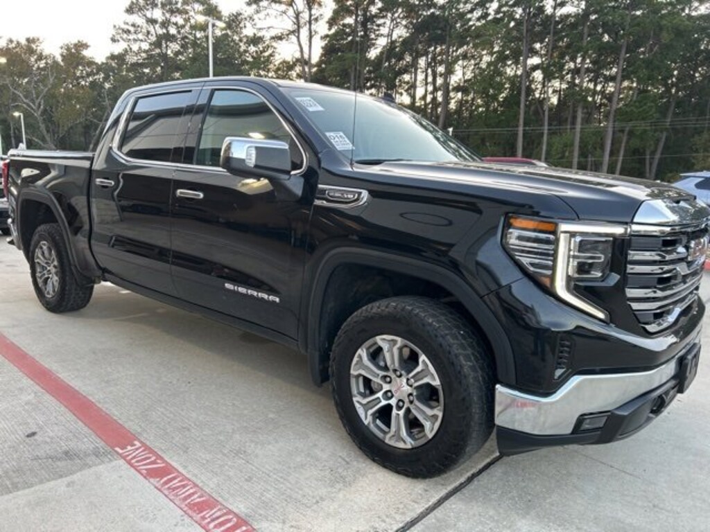 Used 2025 GMC Sierra 1500 SLT Truck Crew Cab