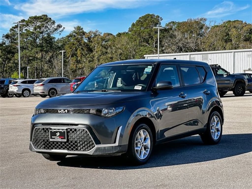 Used 2024 Kia Soul LX Hatchback