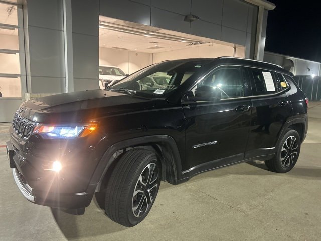 2023 Jeep Compass Limited's photo