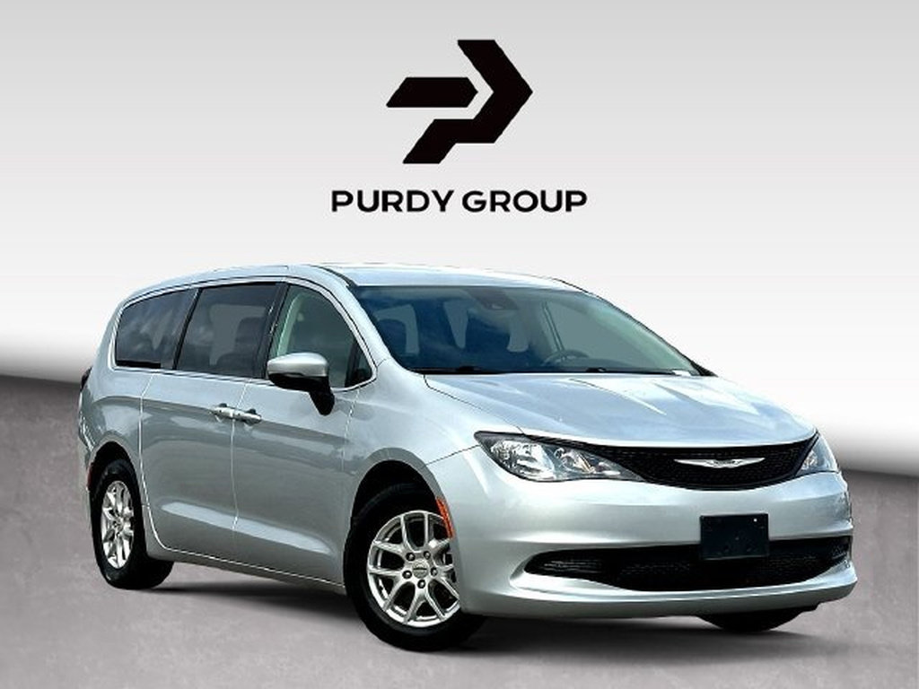 2023 Chrysler Voyager LX