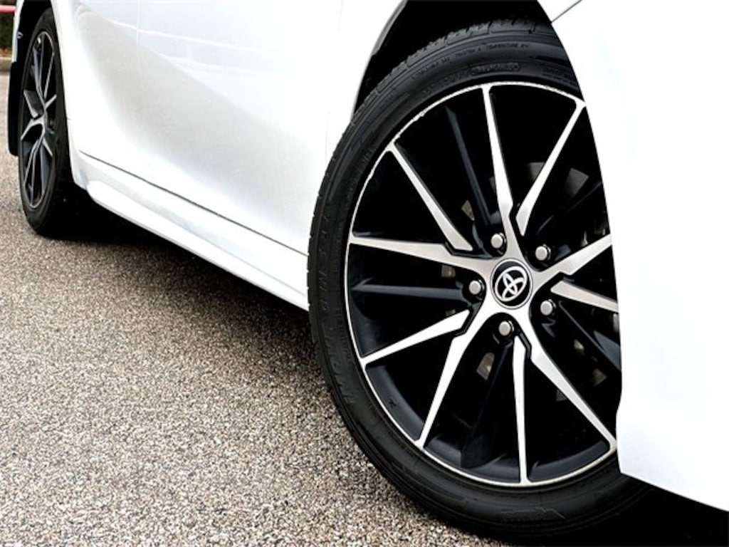 Used 2024 Toyota Camry SE Sedan