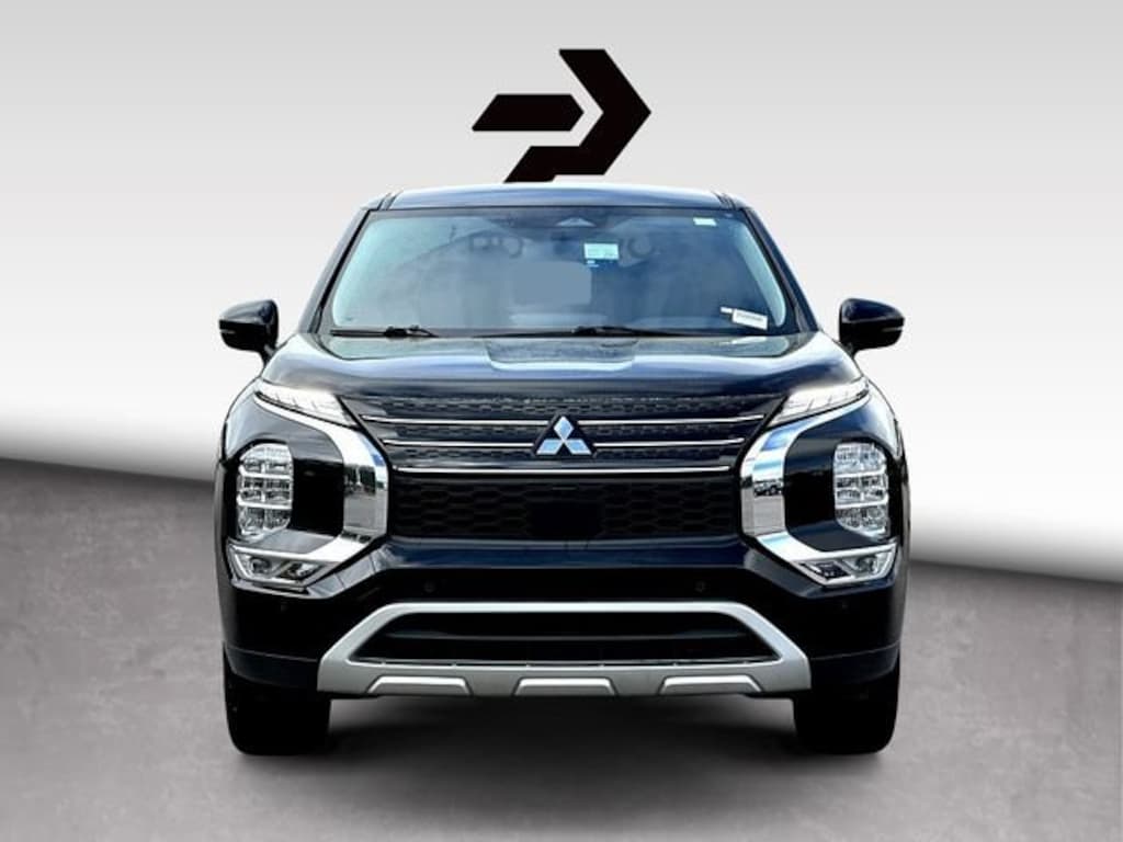 Used 2024 Mitsubishi Outlander SE Black Edition SUV