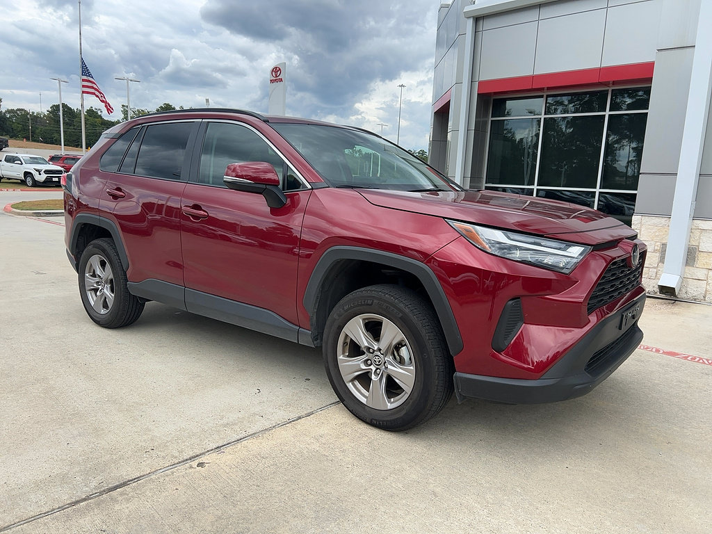 Pre-Owned 2025 Toyota RAV4 XLE