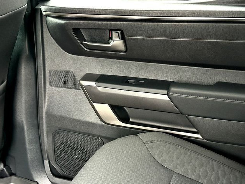2026 Toyota Tundra SR5 - Photo 17
