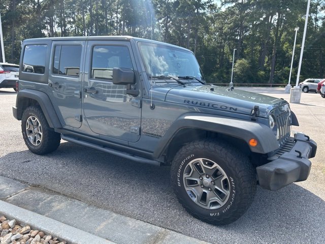 2015 Jeep Wrangler Unlimited Rubicon photo 2