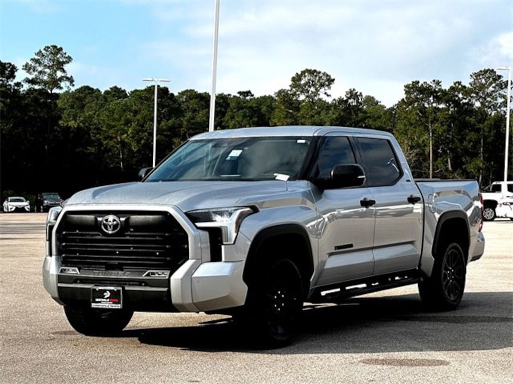 Used 2022 Toyota Tundra SR5 3.5L V6 Truck CrewMax