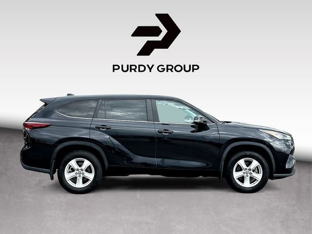 2024 Toyota Highlander LE - Photo 9