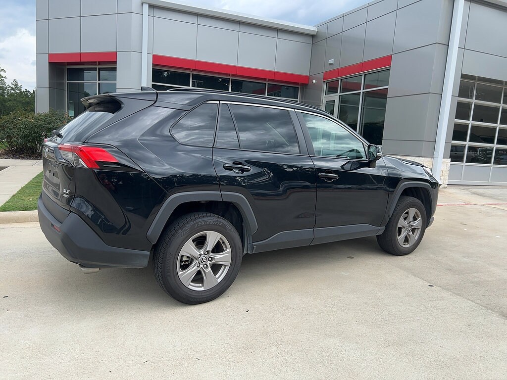 Used 2025 Toyota RAV4 XLE SUV