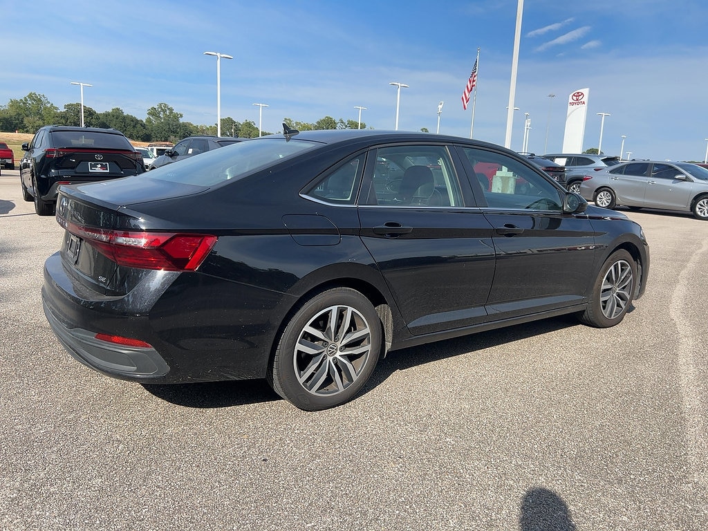 Used 2025 Volkswagen Jetta 1.5T SE Sedan
