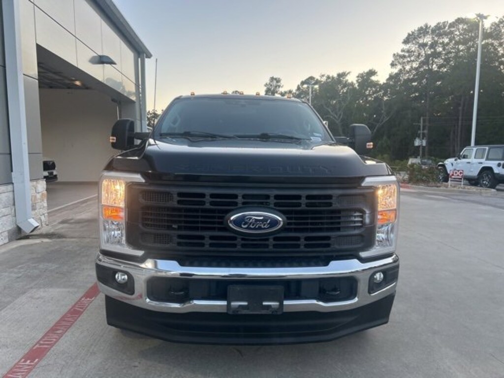 Used 2023 Ford F-250  Truck Crew Cab