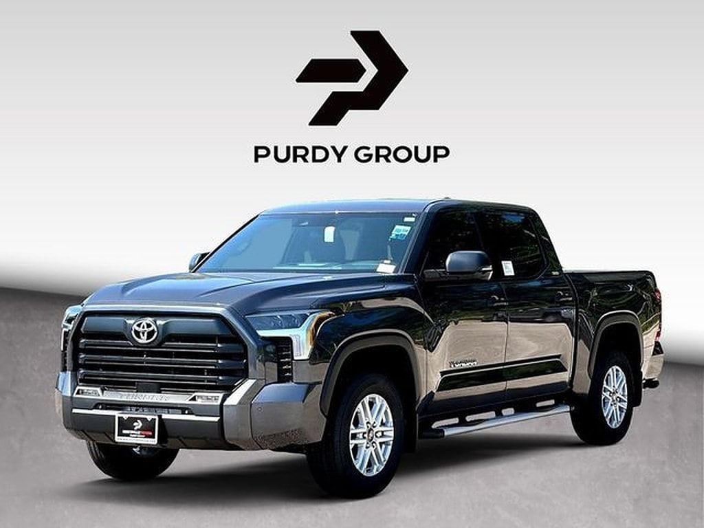 New 2026 Toyota Tundra SR5 SR5 CREWMAX 5.5