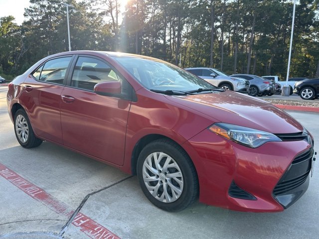 2019 Toyota Corolla LE photo 2