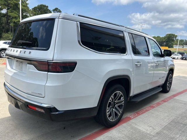 2023 Jeep Wagoneer L Series II photo 4