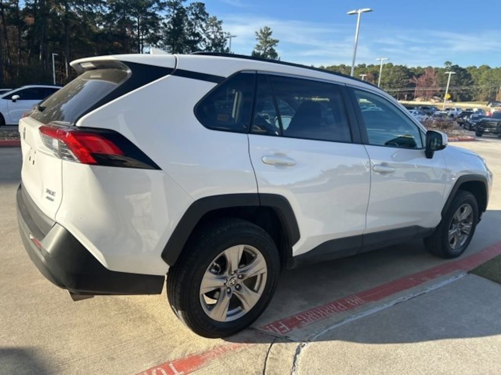 Used 2025 Toyota RAV4 XLE SUV