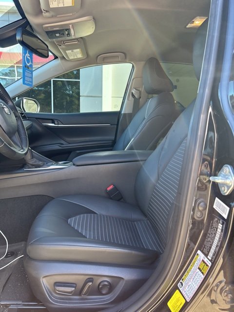 2023 Toyota Camry SE photo 3