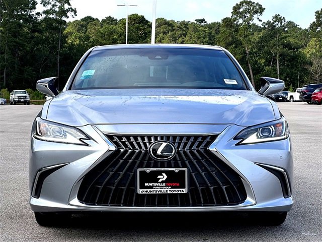 2023 Lexus ES 350 Luxury photo 3