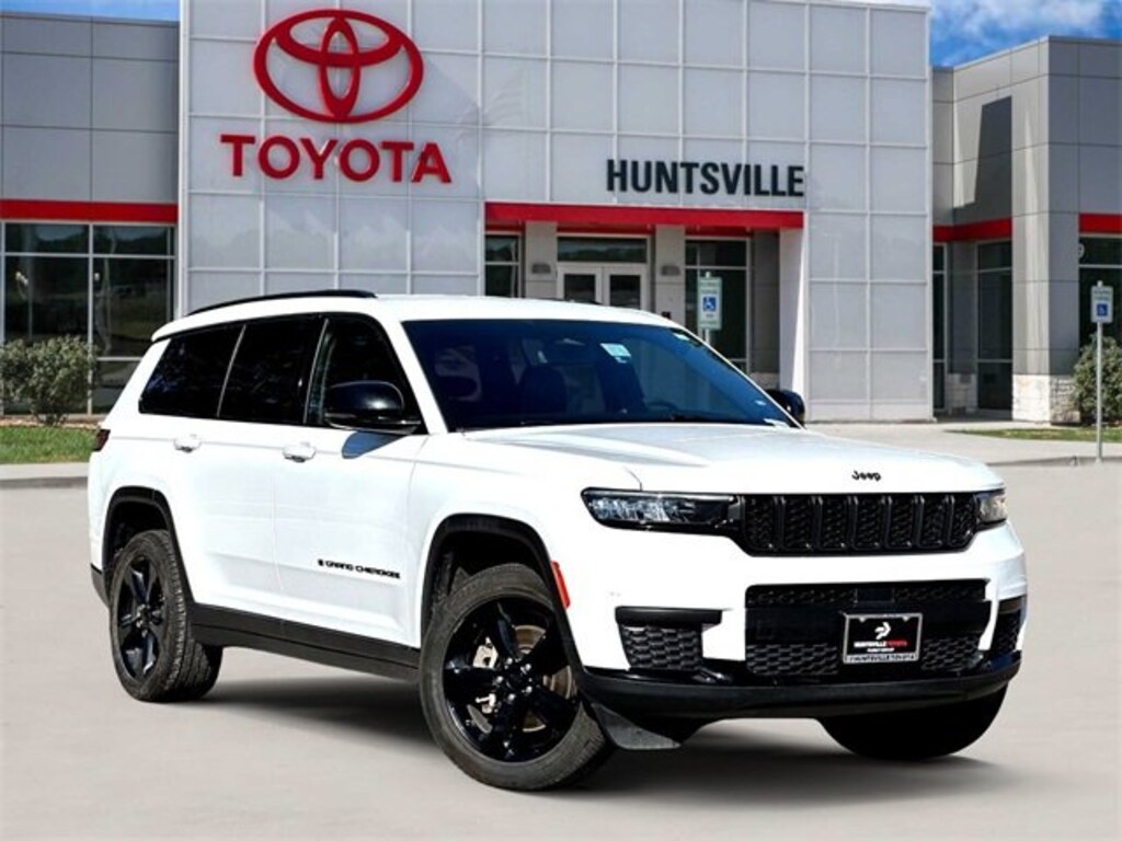 Used 2023 Jeep Grand Cherokee L Laredo SUV