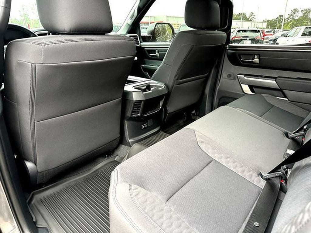 2026 Toyota Tundra SR5 - Photo 16