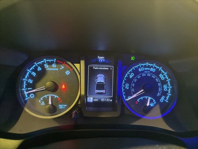 2019 Toyota Tacoma TRD Off-Road V6 4x4 photo 2