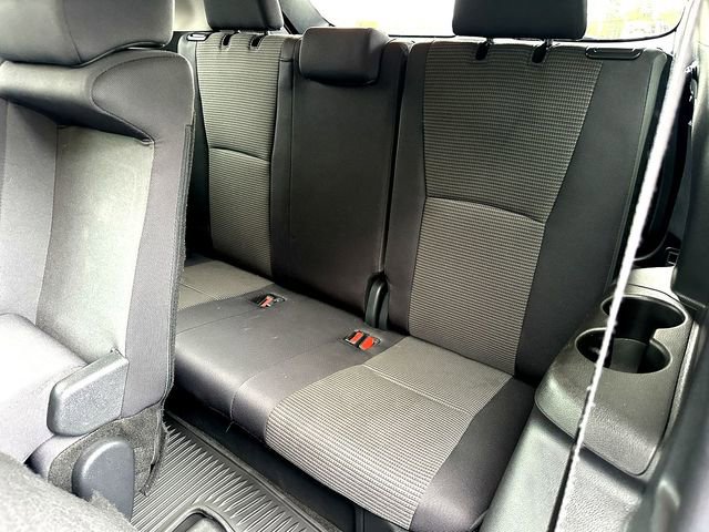 2024 Toyota Highlander LE - Photo 20