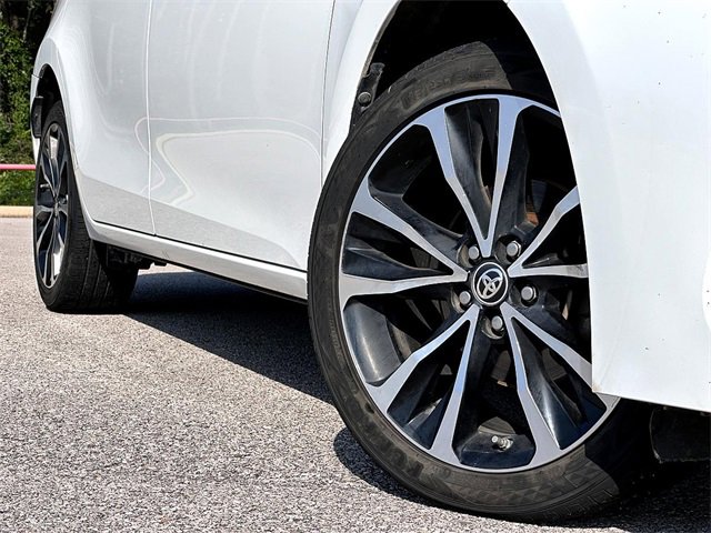 Used 2019 Toyota Corolla SE with VIN 5YFBURHE2KP895209 for sale in Huntsville, TX